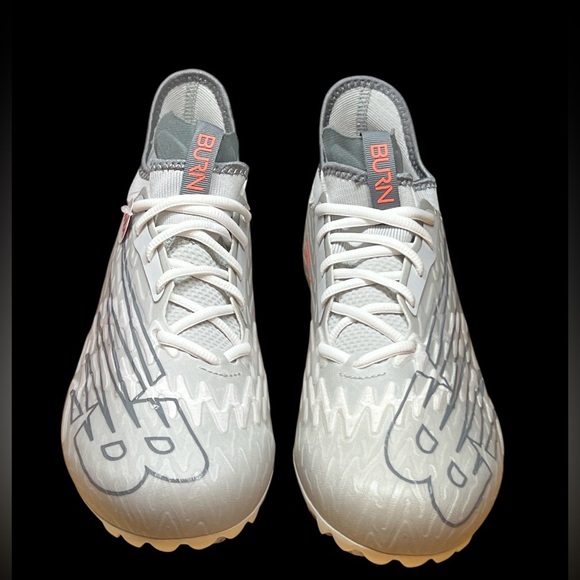 Size 11 WIDE - New Balance Lacrosse Turf Cleats  2E Burnxlx3 Gray White Mens main image 4